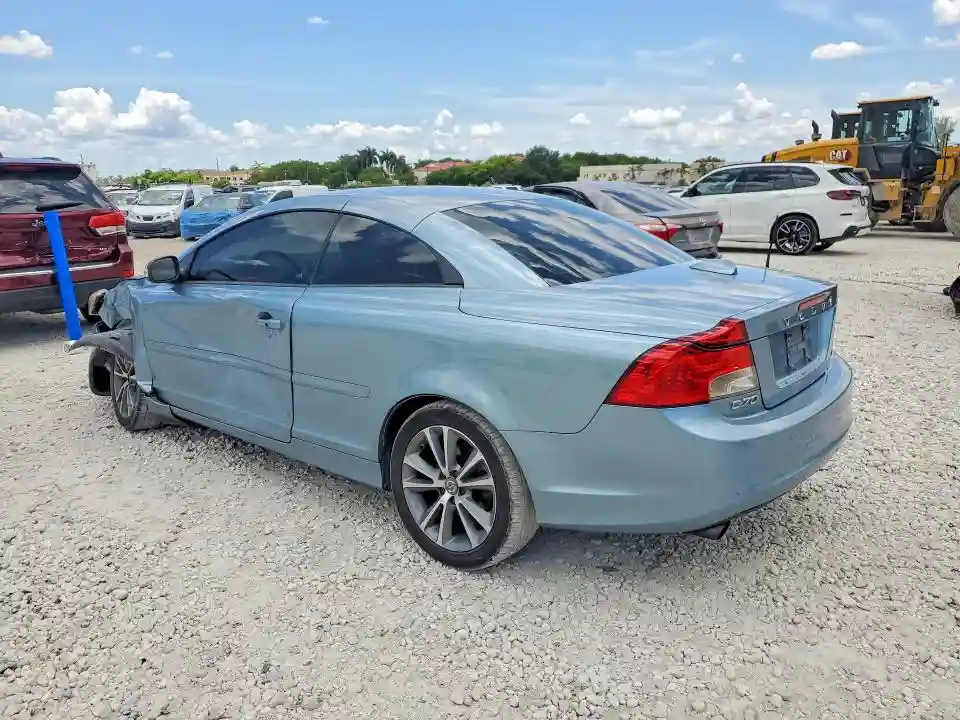 YV1672MC1CJ127340 2012 VOLVO C70-1
