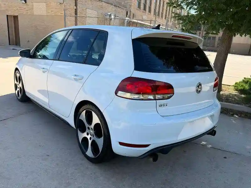 WVWGD7AJ8DW119484 2013 VOLKSWAGEN GTI-2