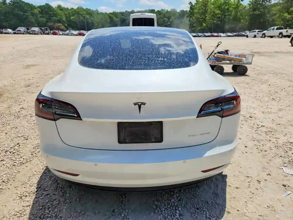5YJ3E1EB0LF619735 2020 TESLA MODEL 3-5