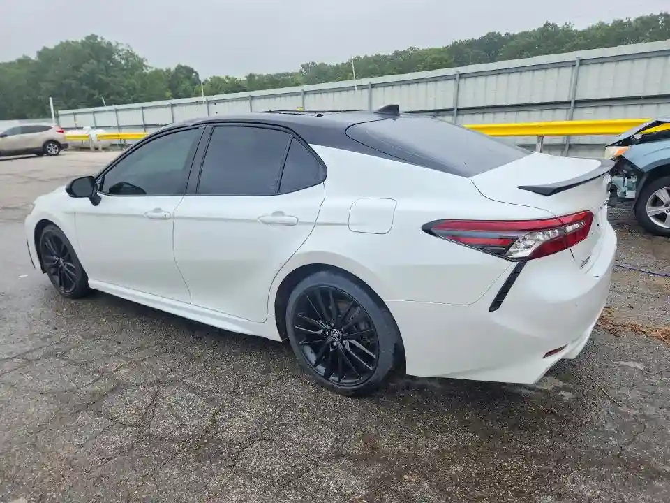 4T1KZ1AK3NU062377 2022 TOYOTA CAMRY-1