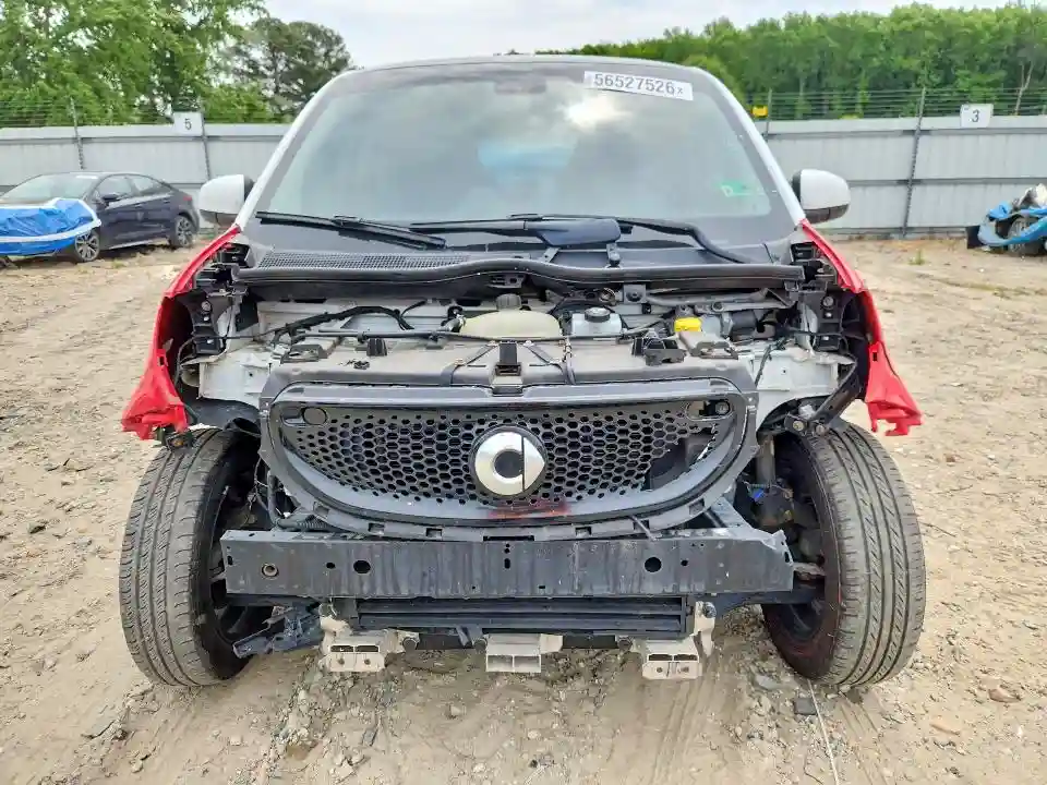WMEFJ5DA2HK205604 2017 SMART FORTWO-4