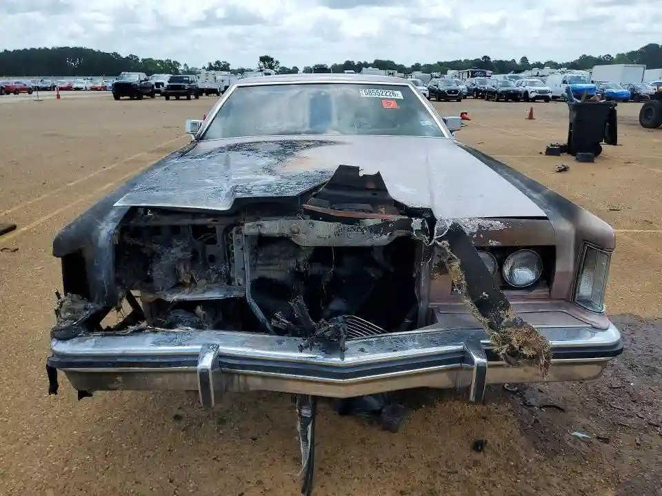 9Y89S737935 1979 LINCOLN CONTINENTL-4