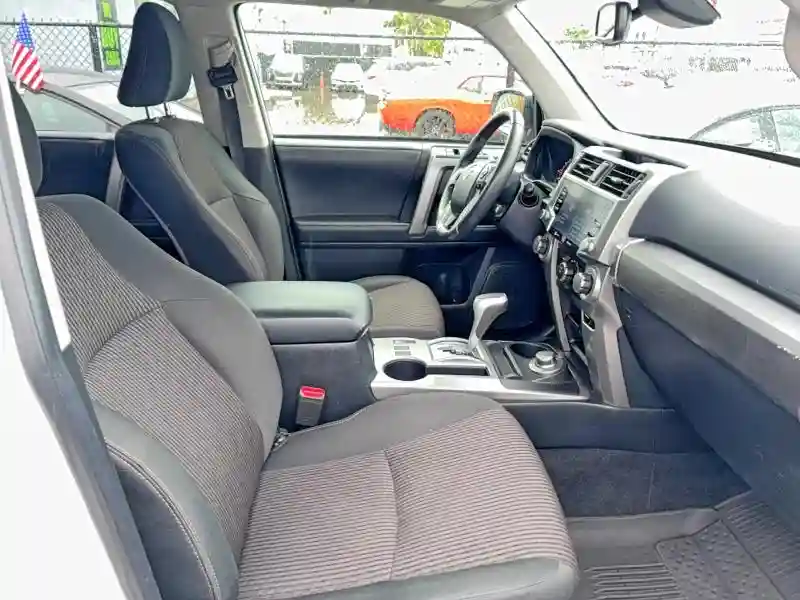 JTETU5JR9N6010652 2022 TOYOTA 4RUNNER-4