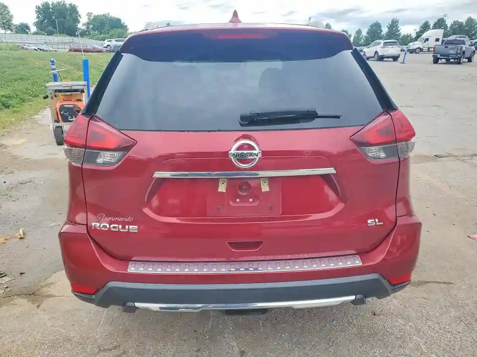5N1AT2MT7JC838436 2018 NISSAN ROGUE-5