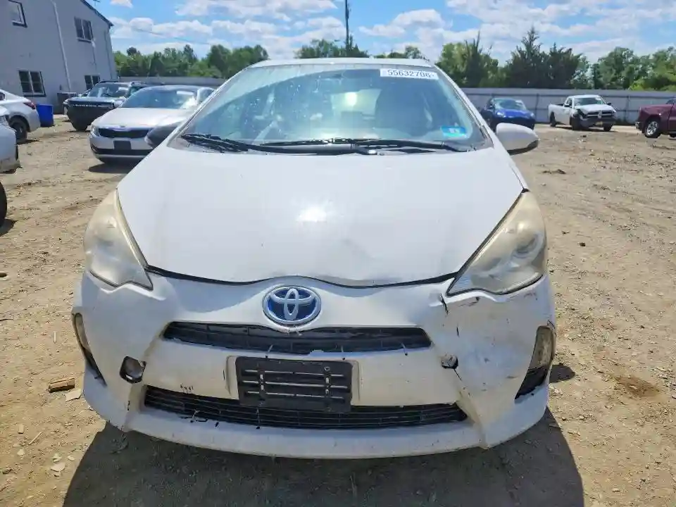 JTDKDTB31D1550572 2013 TOYOTA PRIUS-4