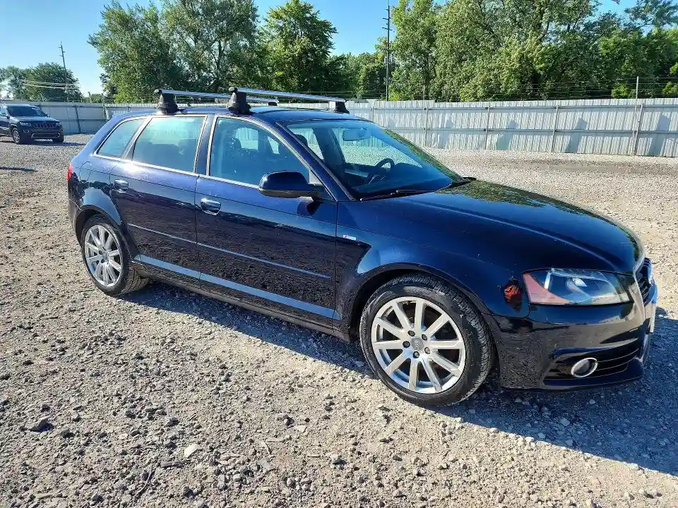 WAUPFAFM3BA129857 2011 AUDI A3-3