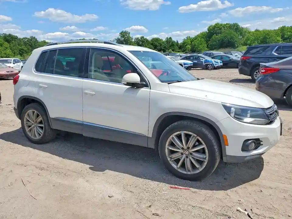 WVGBV7AX1CW599230 2012 VOLKSWAGEN TIGUAN-3
