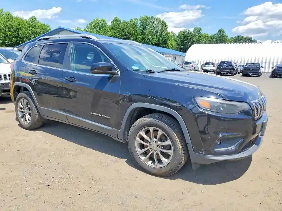 1C4PJMLB0KD346657 2019 JEEP CHEROKEE-3