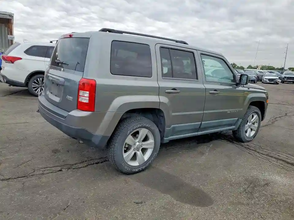 1J4NF1GB4BD278391 2011 JEEP PATRIOT-2