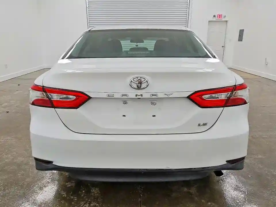 4T1B11HK1JU627961 2018 TOYOTA CAMRY-5