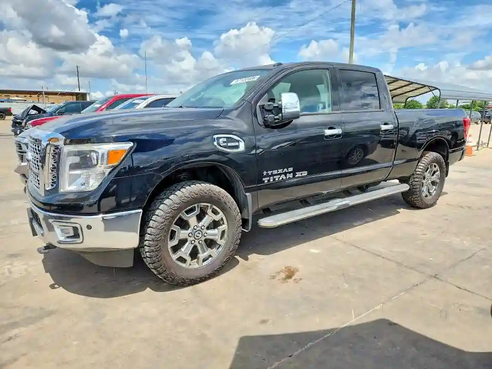 1N6BA1F46HN572465 2017 NISSAN TITAN-0