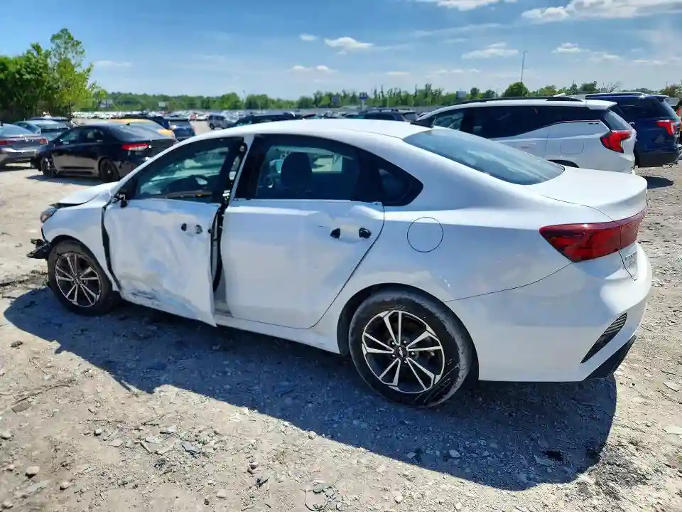 3KPF24AD2RE837446 2024 KIA FORTE LXS-1
