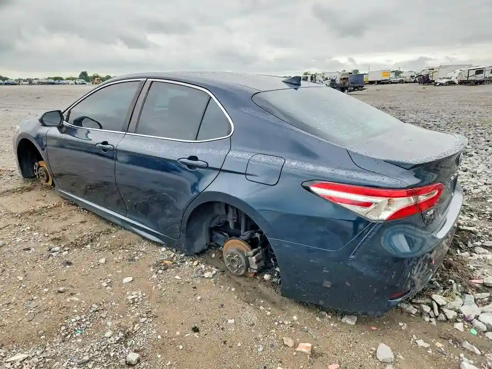 4T1G11AK6LU335838 2020 TOYOTA CAMRY-1