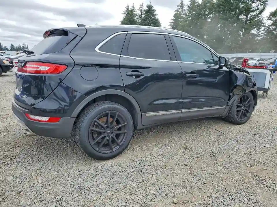 5LMCJ2C97HUL12832 2017 LINCOLN MKC-2