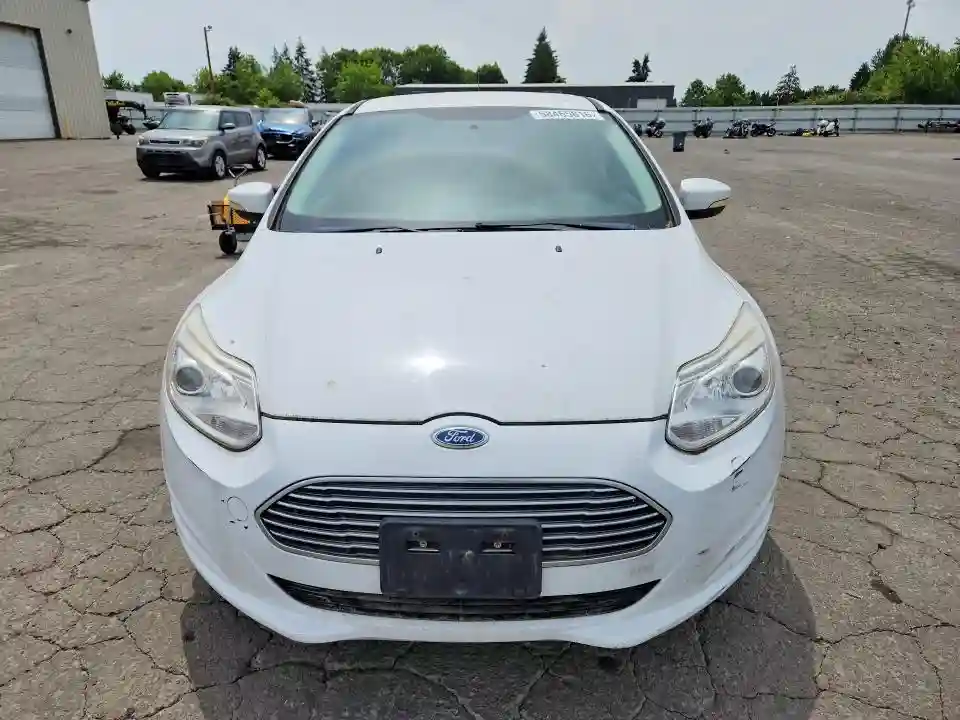 1FADP3R45DL153892 2013 FORD FOCUS-4