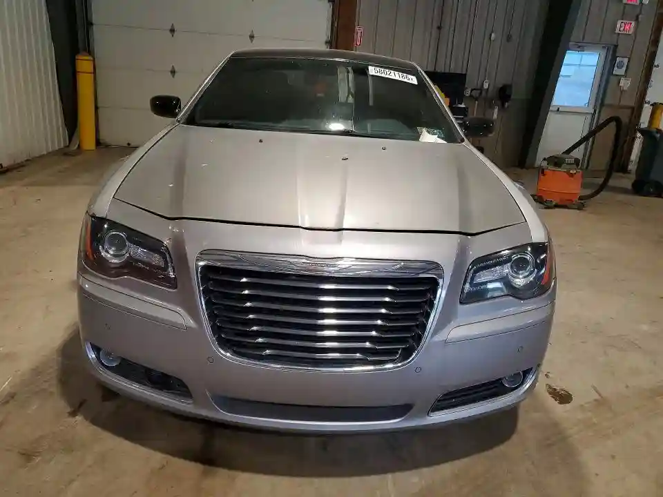 2C3CCAGT5DH590308 2013 CHRYSLER 300-4