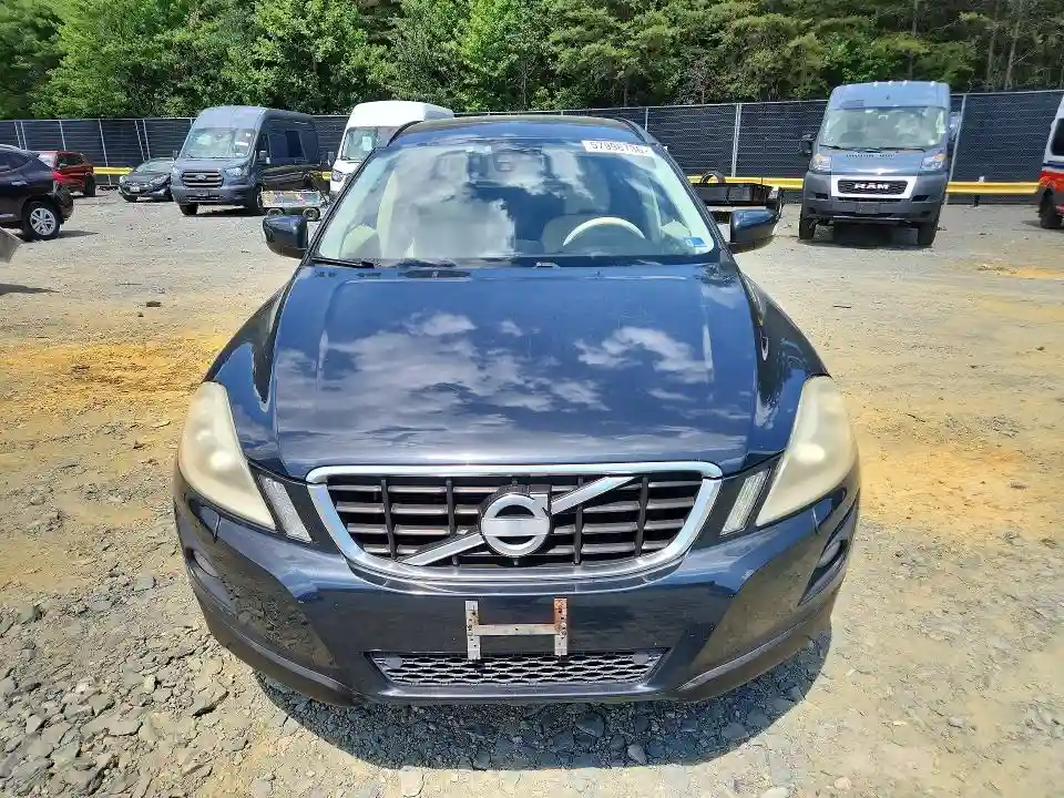 YV4982DZ6A2051199 2010 VOLVO XC60-4