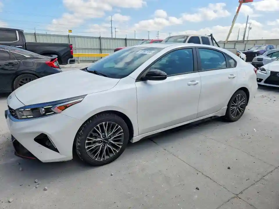 3KPF54AD6PE622396 2023 KIA FORTE-0