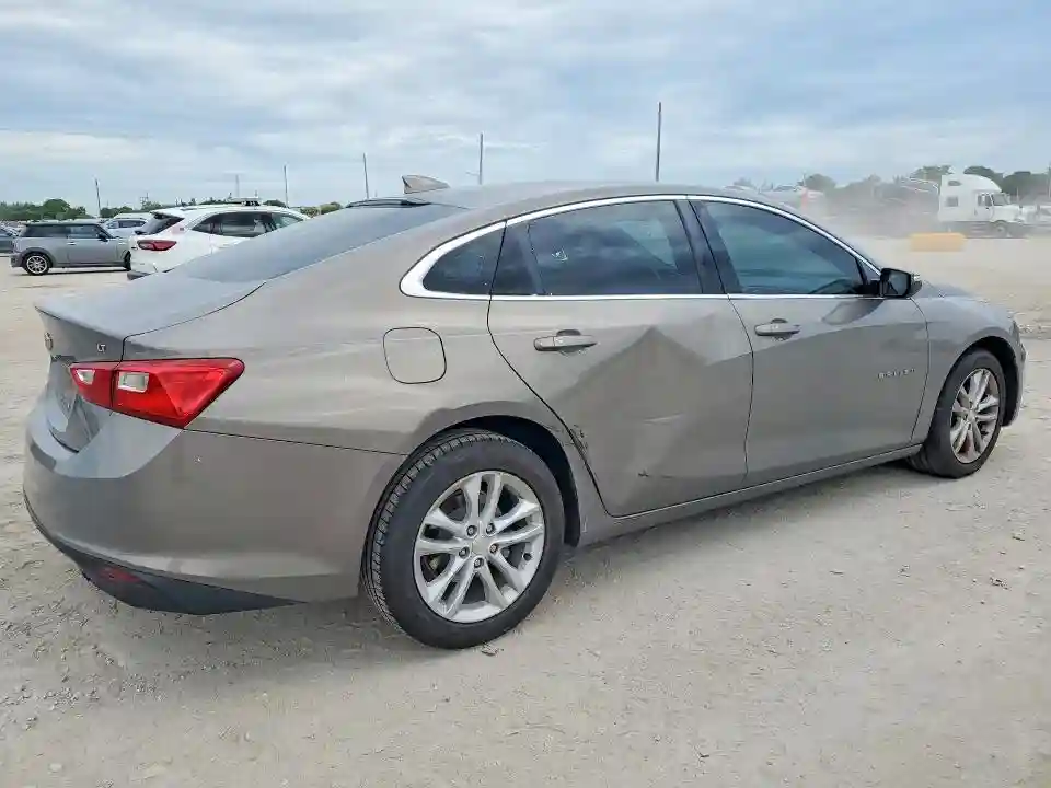 1G1ZD5ST1JF155812 2018 CHEVROLET MALIBU-2