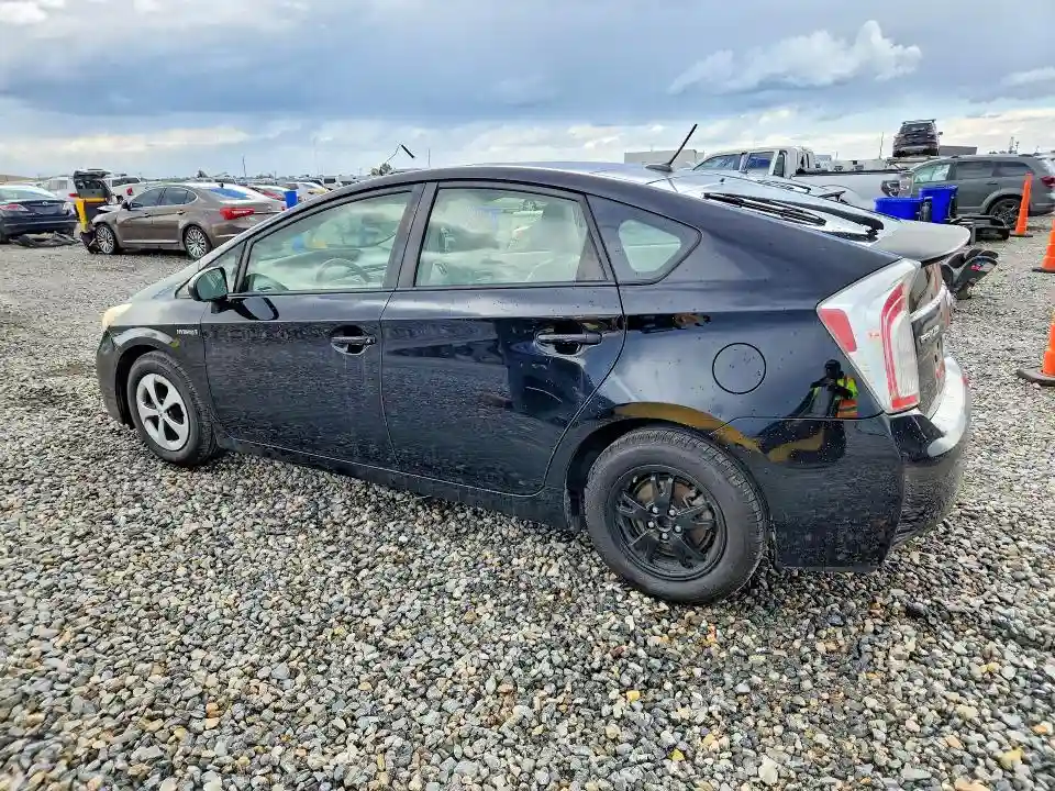 JTDKN3DU4D5591872 2013 TOYOTA PRIUS-1