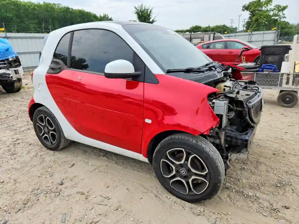 WMEFJ5DA2HK205604 2017 SMART FORTWO-3