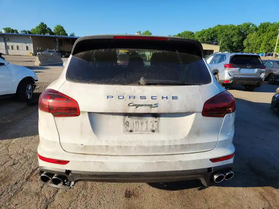 WP1AE2A21GLA58031 2016 PORSCHE CAYENNE-5