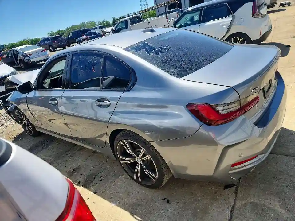 3MW89FF08P8D09733 2023 BMW 3 SERIES-1