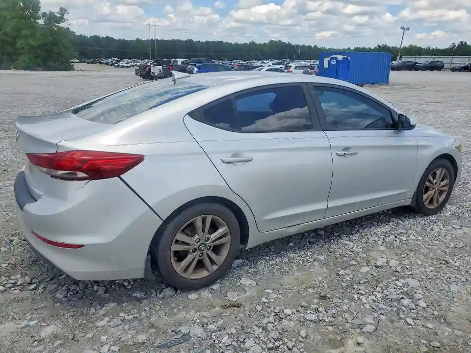 5NPD84LF6JH224217 2018 HYUNDAI ELANTRA-2