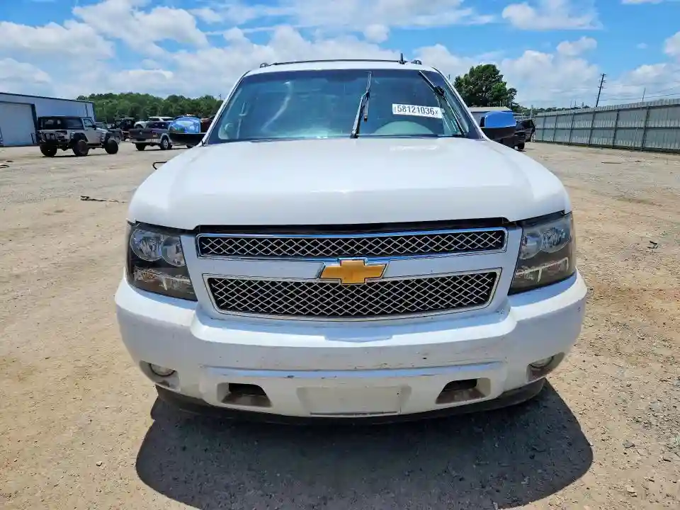 3GNMCFE0XCG308420 2012 CHEVROLET AVALANCHE-4