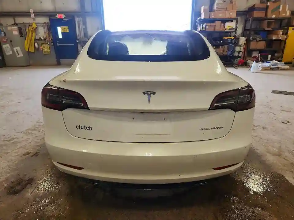 5YJ3E1EB2NF195297 2022 TESLA MODEL 3-5