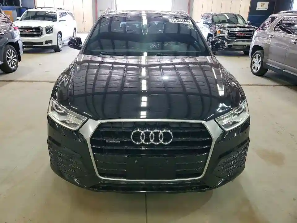 WA1ECCFS6JR027170 2018 AUDI Q3-4