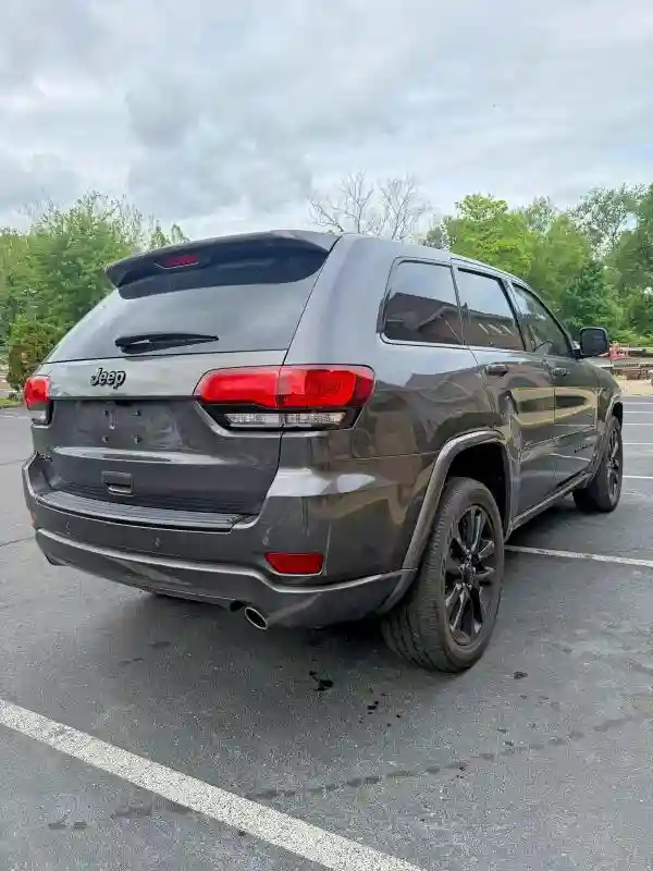 1C4RJFAG4JC147876 2018 JEEP CHEROKEE-2