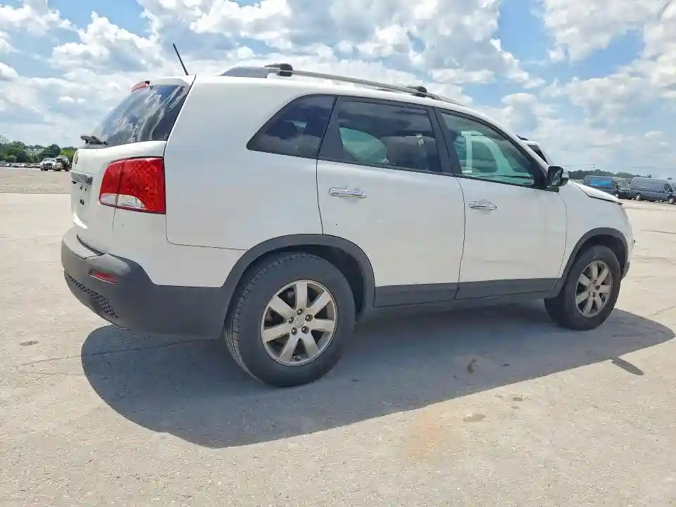 5XYKT3A66CG267890 2012 KIA SORENTO-2