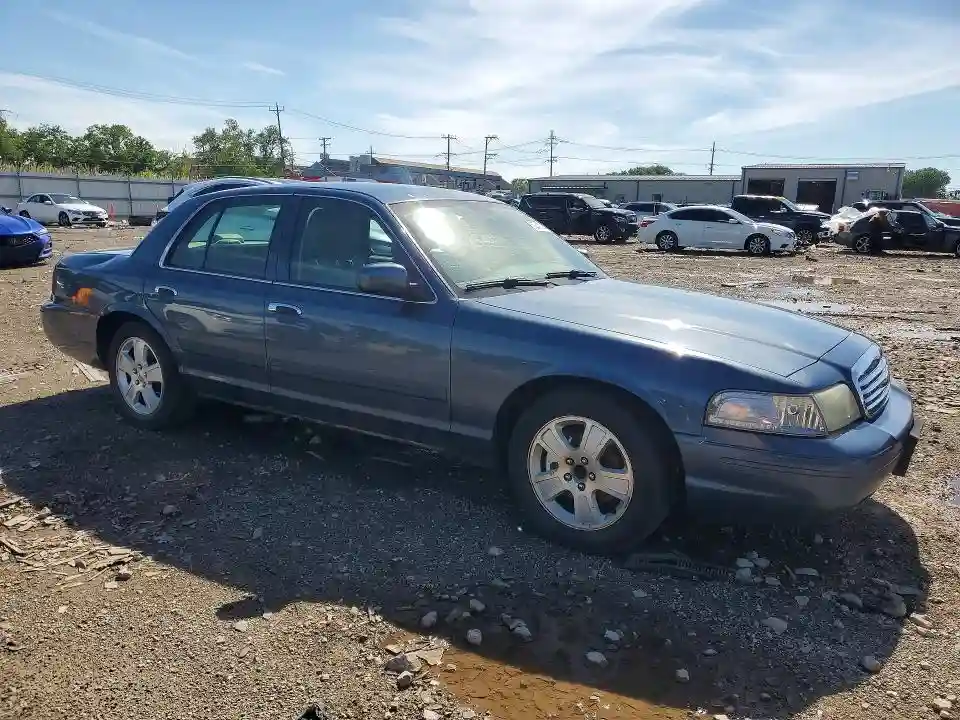 2FABP7EV5BX132537 2011 FORD CROWN VIC-3