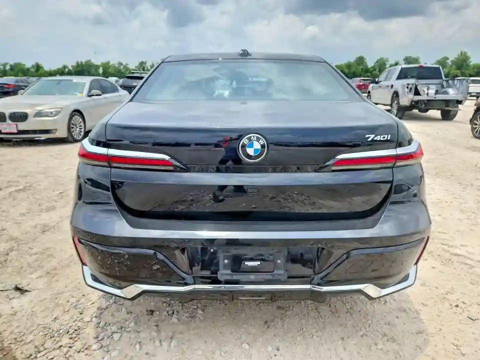 WBA23EH00PCM21708 2023 BMW 7 SERIES-5
