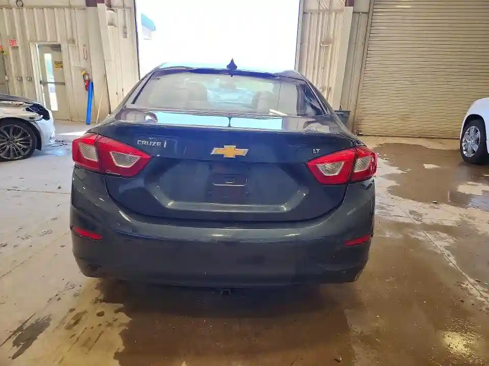 1G1BE5SM7H7281085 2017 CHEVROLET CRUZE-5