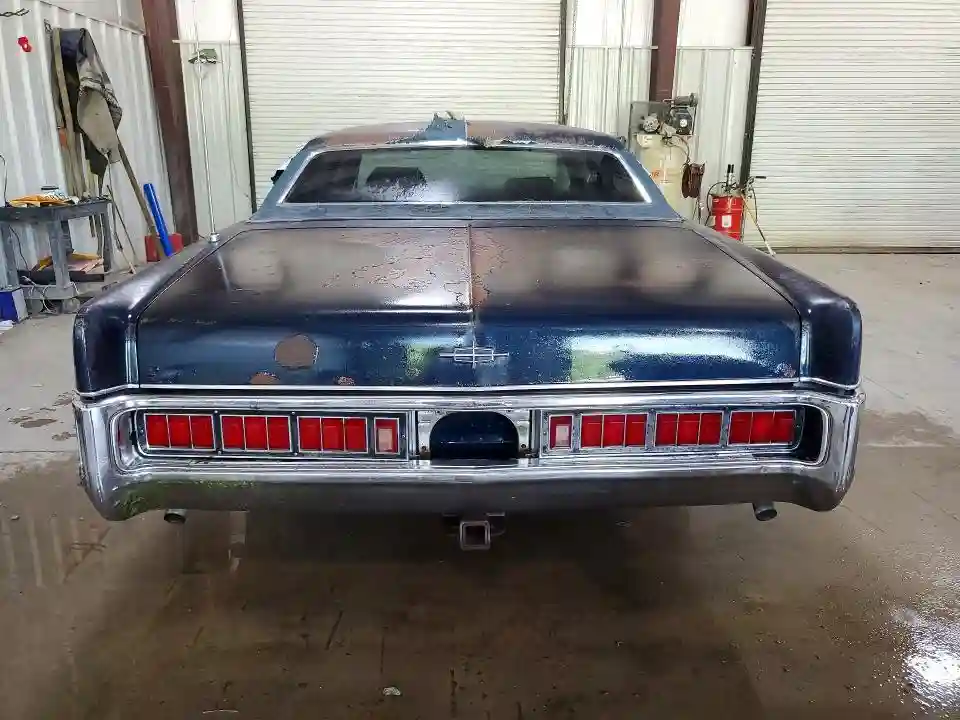 1Y82A862447 1971 LINCOLN CONTINENTL-5