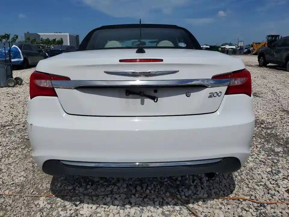 1C3BCBEB1DN533011 2013 CHRYSLER 200-5