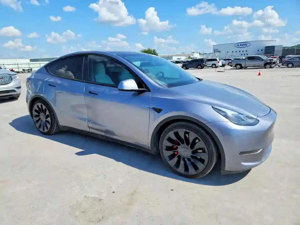 7SAYGDEF4RA292754 2024 TESLA MODEL Y-3