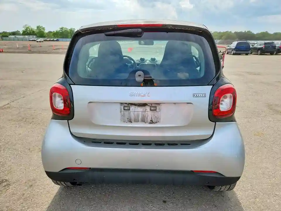 WMEFJ5DA4GK057339 2016 SMART FORTWO-5