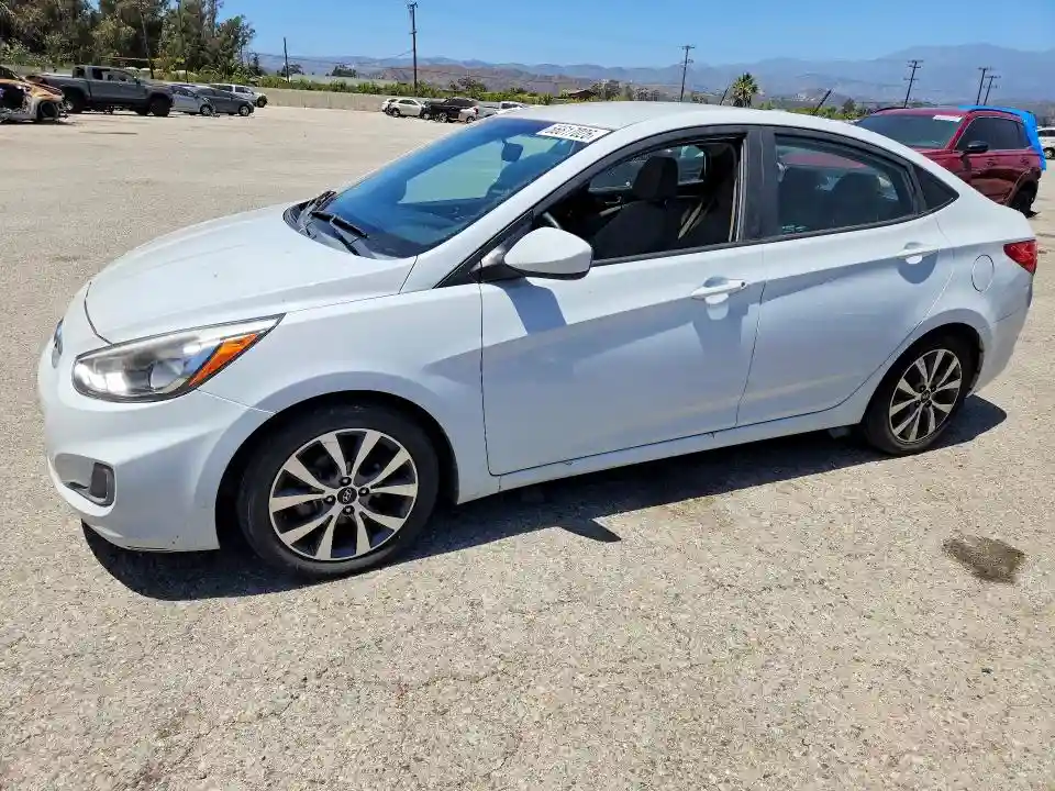 KMHCT4AE2HU366581 2017 HYUNDAI ACCENT-0