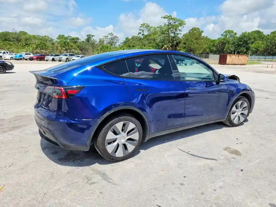 7SAYGDEE7PA170488 2023 TESLA MODEL Y-2