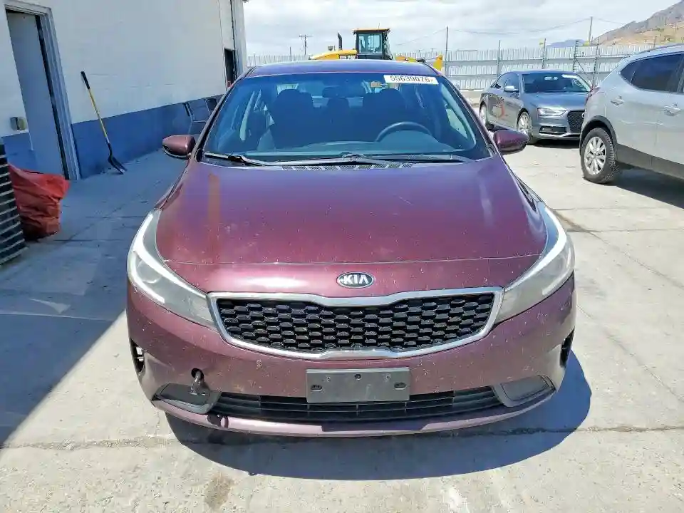 3KPFK4A79JE208698 2018 KIA FORTE-4