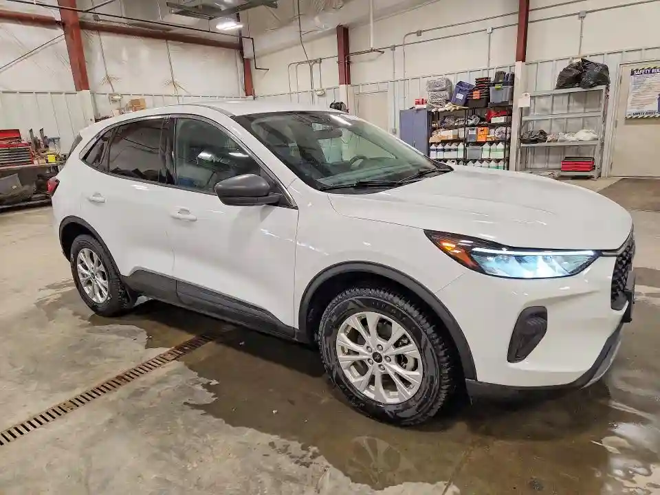 1FMCU9GN0PUA33893 2023 FORD ESCAPE-3