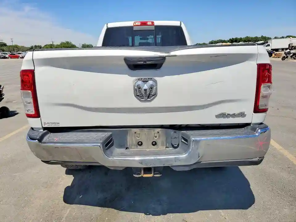 3C6UR5HL4KG615661 2019 RAM 2500-5
