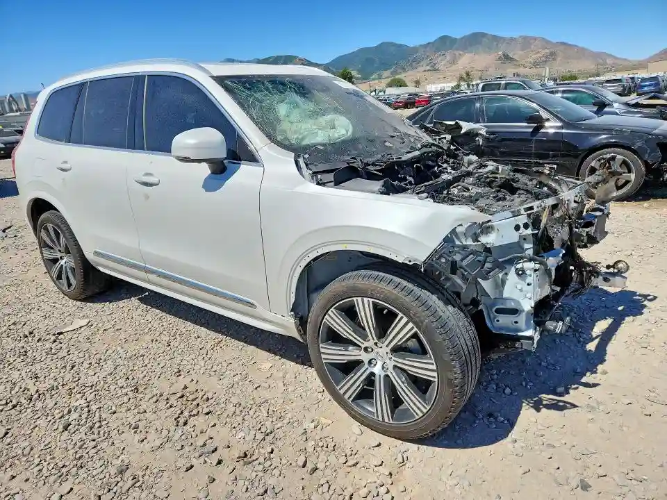 YV4L12PE0R1229807 2024 VOLVO XC90 PLUS-3
