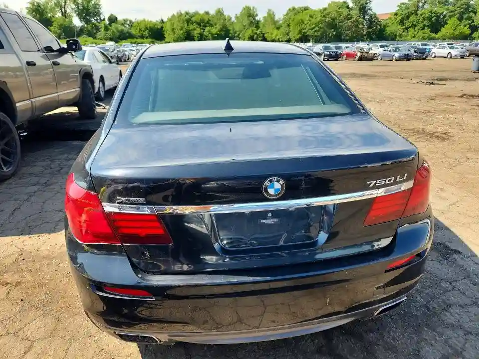 WBAYF8C58DD139716 2013 BMW 7 SERIES-5