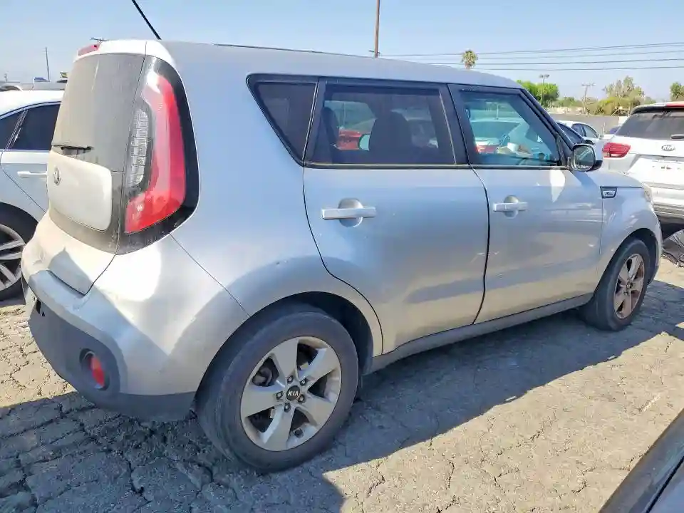 KNDJN2A20J7622091 2018 KIA SOUL-2