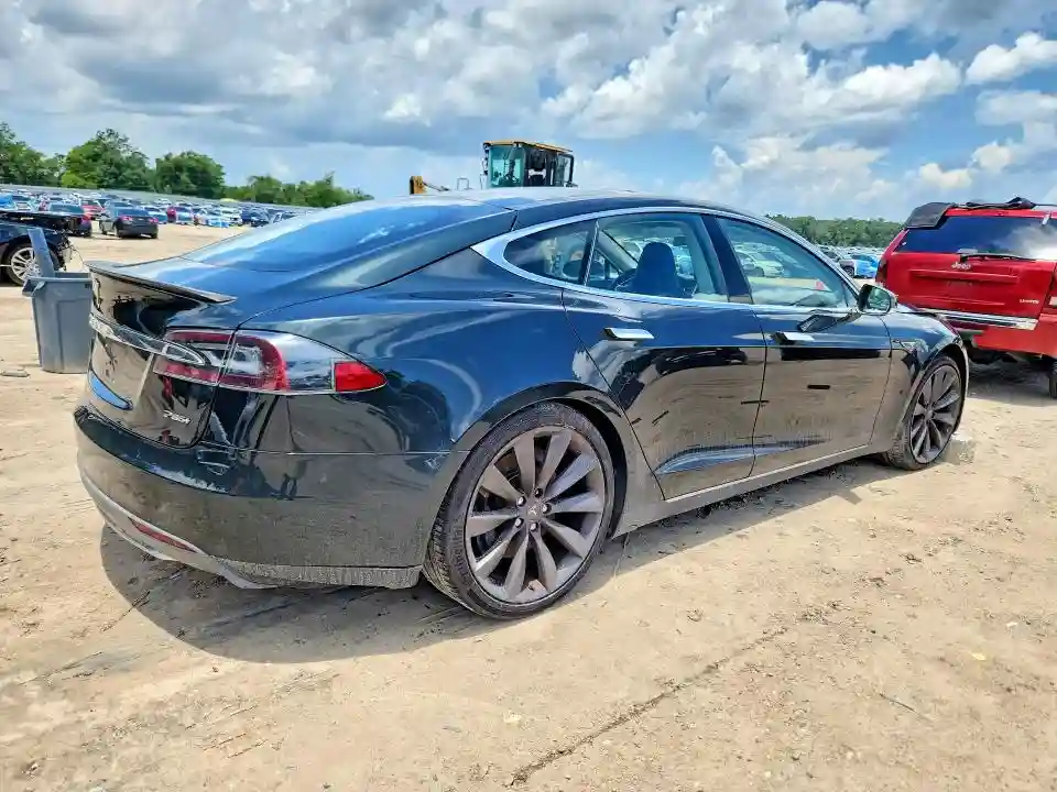 5YJSA1CPXDFP10826 2013 TESLA MODEL S-2