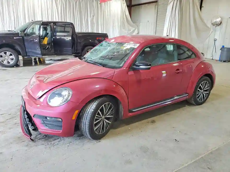 3VWF17AT0HM606798 2017 VOLKSWAGEN BEETLE-0